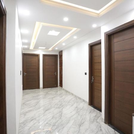Vibe Hotel Noida Extérieur photo
