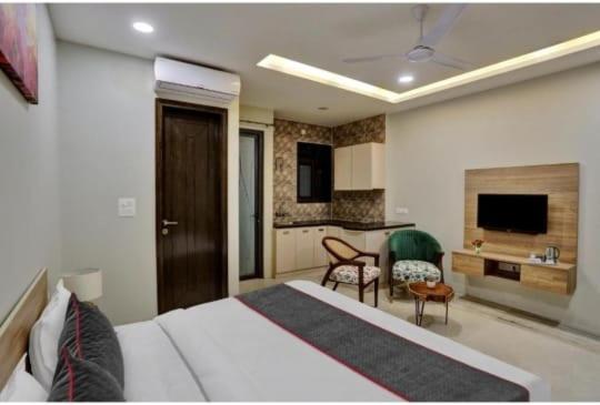 Vibe Hotel Noida Extérieur photo